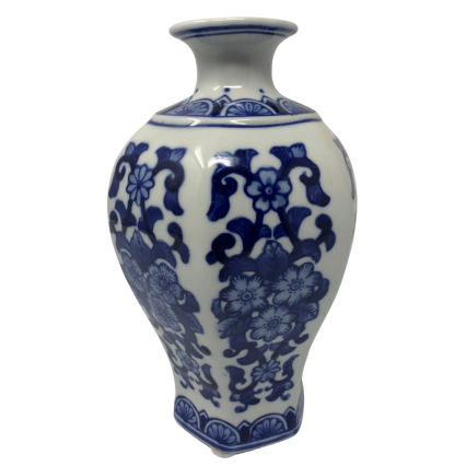 8" Chinoiserie Porcelain Vase