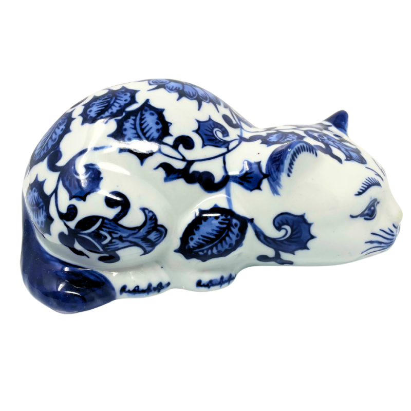 7" Blue & White Chinoiserie Porcelain Crouching Cat