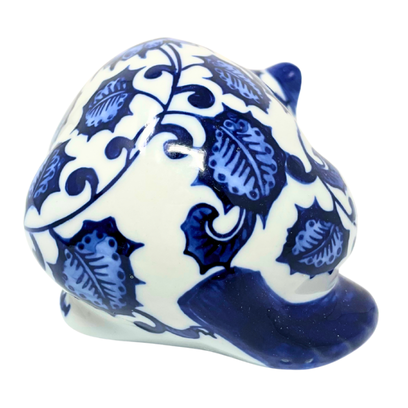 7" Blue & White Chinoiserie Porcelain Crouching Cat